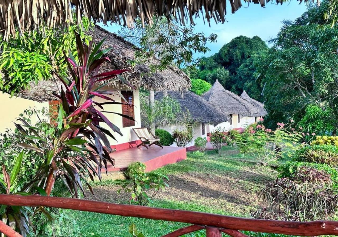Wings Hotels Nosy-Be Buitenkant foto